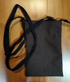 無印良品 サコッシュ ブラウンのサムネイル