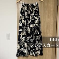 【最終値下げ3/31まで】fifth ロングフレアスカートのサムネイル