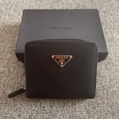 ※1月15日までの出品 PRADA プラダ 二つ折り財布 コンパクト財布 美品のサムネイル