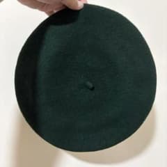 ベレー帽 緑　未使用品のサムネイル
