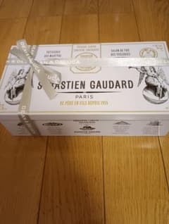 SEBASTIEN GAUDARD セバスチャンゴダール ビスキュイクッキー缶