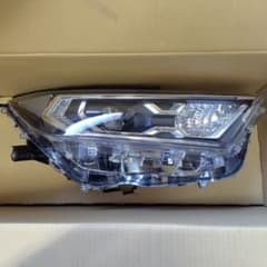 トヨタ ラブ4純正 右LEDヘッドライトAXAH54破損補修歴無し トヨタ ラブ4純正 右LEDヘッドライトAXAH54破損補修歴無し - メルカリ