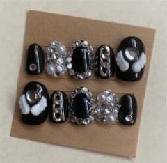 量産型ネイルのサムネイル
