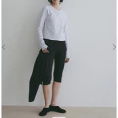 ETRE TOKYO ホールガーメントニットバイカーパンツ　ブラックS タグ付きのサムネイル