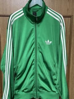 adidas トラックジャケットのサムネイル