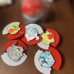 韓国限定　ランダム缶バッジ　ポケモン缶 ピンバッジ 5個セット 韓国限定 ランダム缶バッジ ポケモン缶 ピンバッジ 5個セット - メルカリ