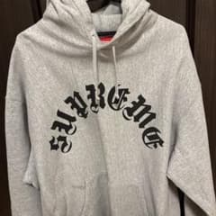 Supreme アーチ型ロゴ パーカー グレーのサムネイル