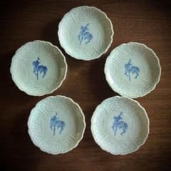 古伊万里 青磁 陽刻 麒麟図 小皿5枚セット - メルカリ