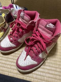 NIKE ナイキ スニーカー　23のサムネイル