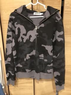A BATHING APE/シャークパーカーのサムネイル