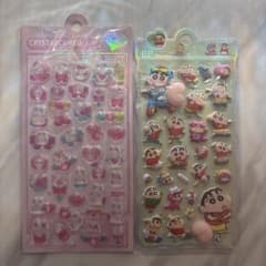 うさぎクリスタルシール・クレヨンしんちゃんおしりシール 2枚セット 値下げ中のサムネイル