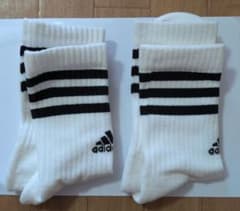 【未使用】アディダス ソックス 3ストライプ 2足セット 白 25-27cmのサムネイル