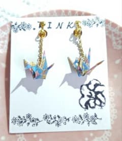 鶴のイヤリング♡ハンドメイド作品のサムネイル