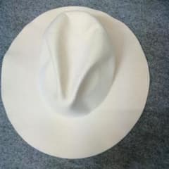 ハット(オフ　ホワイト)　　CAP(ツィード地　　Kazloveさん　　専用のサムネイル
