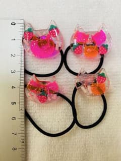 いちごモチーフ 猫型ヘアゴム 4点セット 中2個小2個 No.2 - メルカリ