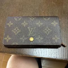 LOUIS VUITTON モノグラム 二つ折り財布のサムネイル