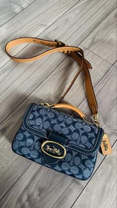 Coach ショルダーバッグ ダークブルーのサムネイル