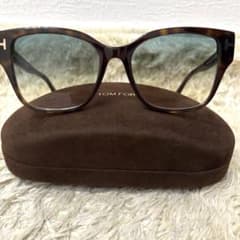 バス釣りトムフォード サングラス　Elsa TF1108 べっ甲 トムフォード TOM FORD Elsa TF1108 (FT1108) 01D - ブランド