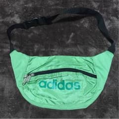 adidas ウエストバッグのサムネイル