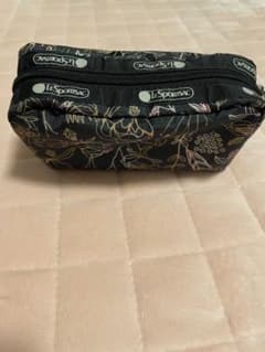 LESPORTSAC 花柄ポーチ ブラックのサムネイル