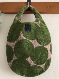 ミナペルホネン：エッグバッグwoollyballのサムネイル