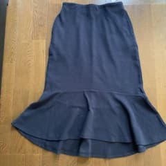 ユニクロ　UNIQLO   ミラノリブ　スカート  マーメイド　ネイビーのサムネイル