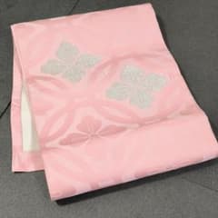 【専用】名古屋帯 縮緬 正絹 中古 ピンク 宝尽くしso745 九寸名古屋帯 正絹 開き仕立て 七宝花菱文様 銀糸 サクラピンク 長さ