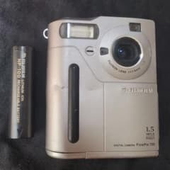 ジャンク品!富士フイルムFinePix 700バッテリー有のサムネイル