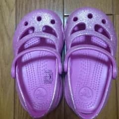 お値下げクロックス13㎝ラメピンク☆のサムネイル