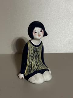 陶器製 少女の人形 大正浪漫のサムネイル