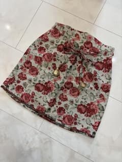 花柄 ミニスカート タイトスカートのサムネイル