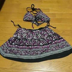 ひろか様専用★ 花柄 黒 水着のサムネイル
