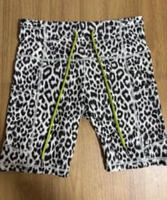 charbon シャルボン　タイツ　スパッツ　レオパード お値下 charbon シャルボン スパッツ レオパード - メルカリ