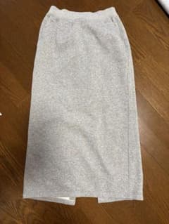 再々値下げ‼︎GU ヘビーウエイトナロースカート Ｓのサムネイル