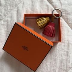 HERMES エルメス》カルメン ウノドス キーリング - メルカリ