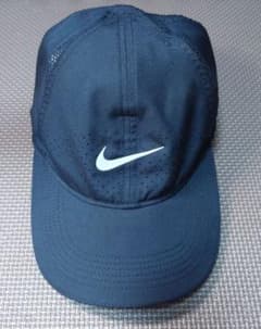 NIKE 超軽量キャップ フェザーライト ドライフィット ブラックのサムネイル