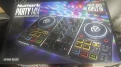 Numark Party Mix DJコントローラー 元箱・説明書・ケーブル付きのサムネイル