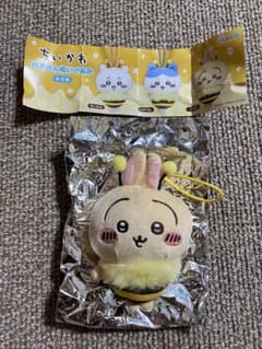 セブンイレブン限定 ちいかわ ハチさんぬいぐるみ うさぎのサムネイル