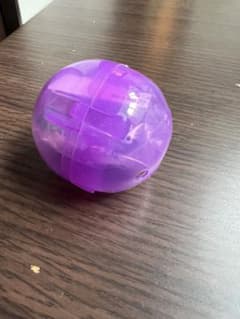 ピクミン　ガチャガチャ　紫のサムネイル