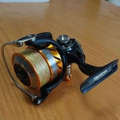 ダイワ レブロス 3000番 リール 中古品のサムネイル