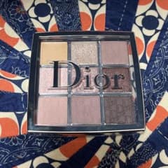 Dior ディオール バックステージ 002 クールのサムネイル