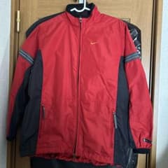 NIKE ナイロンジャケット レッド×ブラックのサムネイル