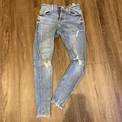 ZARAメンズデニム　ダメージ加工のサムネイル