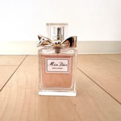 Miss Dior ROSE N'ROSES 香水　ディオールのサムネイル