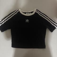 adidas トレフォイル クロップドTシャツ ブラックのサムネイル