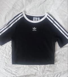アディダス クロップドTシャツのサムネイル