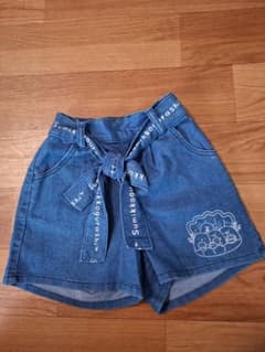 Sumikkogurashi denim shorts with ribbon, size 110cm