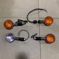 sr400 純正ウインカー 4つセットのサムネイル