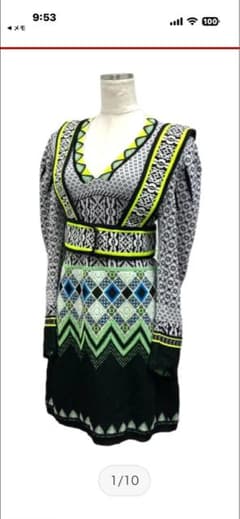 新春お値下げ 幾何学模様 Vネック長袖ワンピース - メルカリ