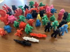 ウルトラマン 怪獣 消しゴム フィギュア 大量セットのサムネイル
